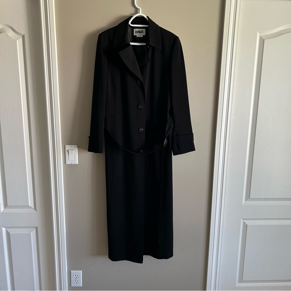 Lovely Long Black Trench/Dress Coat with belt. Great for dressing up or down - Picture 4 of 16